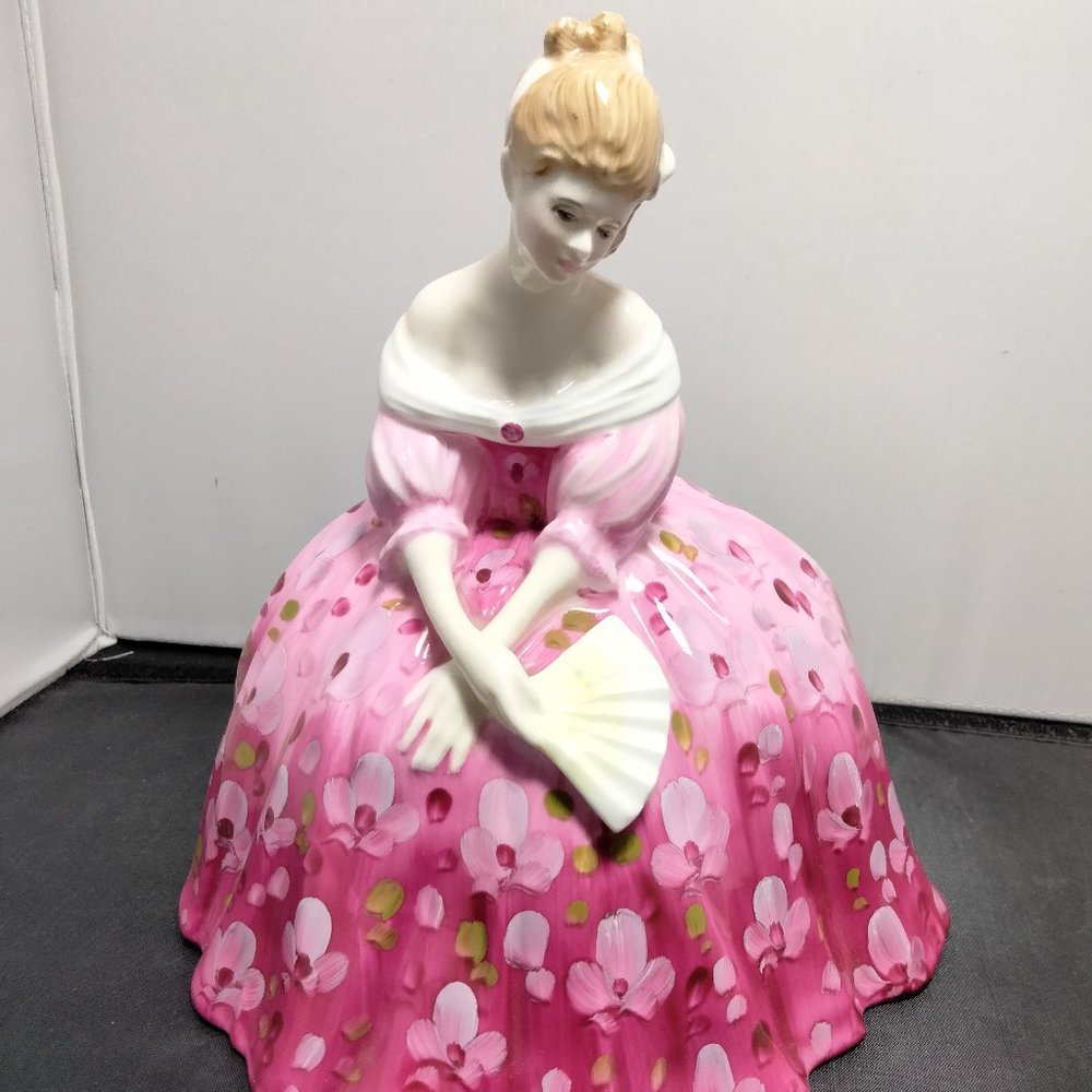 1972 ROYAL DOULTON Victoria HN2471 Michael Doulton Signed 1989 Peggy Davis